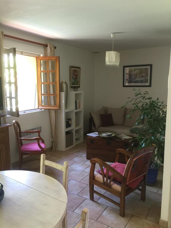 GITE , Maison de vacances avec extérieur et terrasse fleurie Santa-Lucia-di-Tallano Extérieur photo